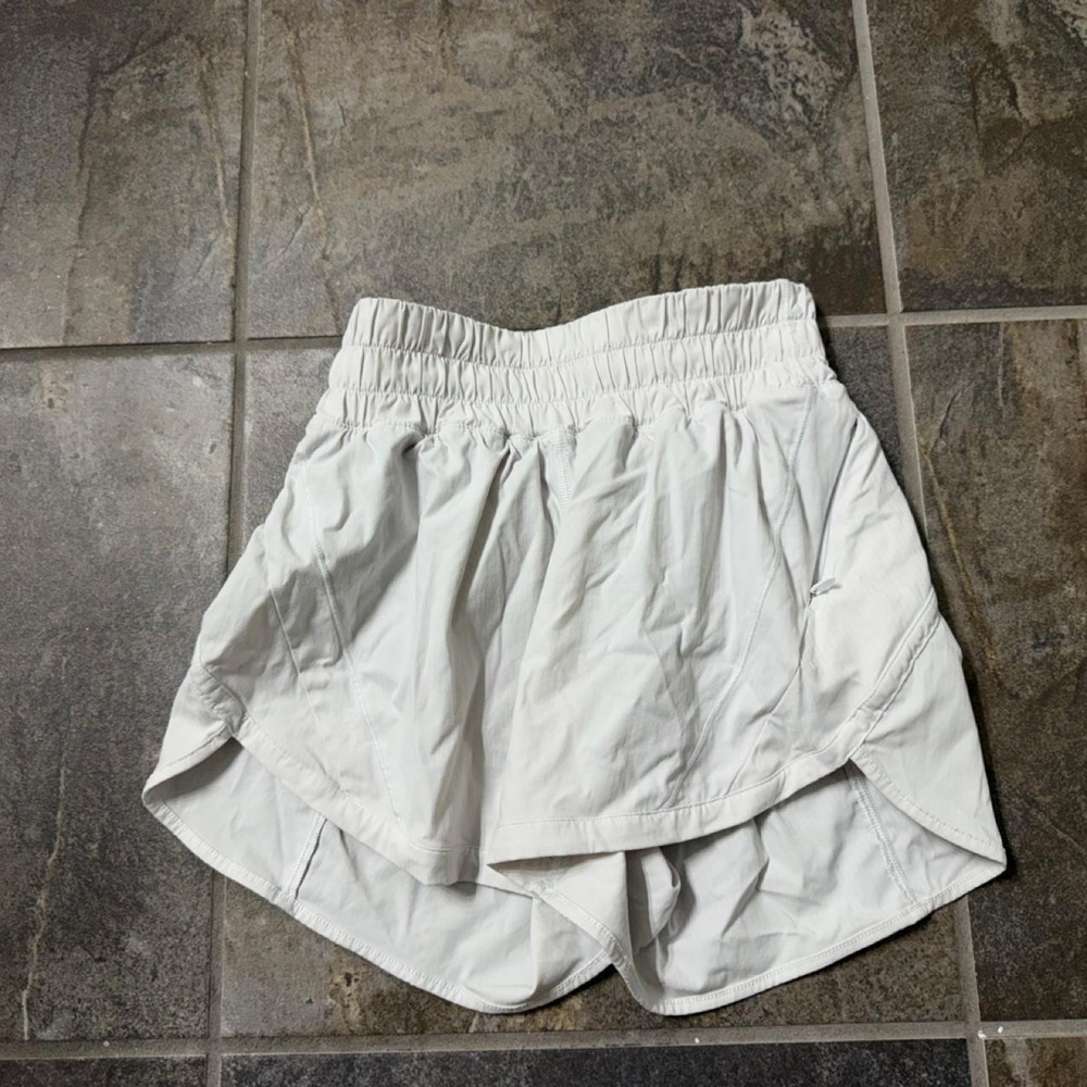Lululemon Track That Short 5 High Rise White Running Shorts Size 0